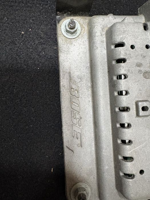 Audi A4 B7 Усилвател Bose