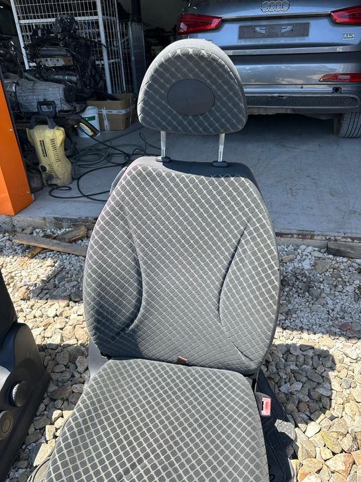 Седалки за Нисан микра