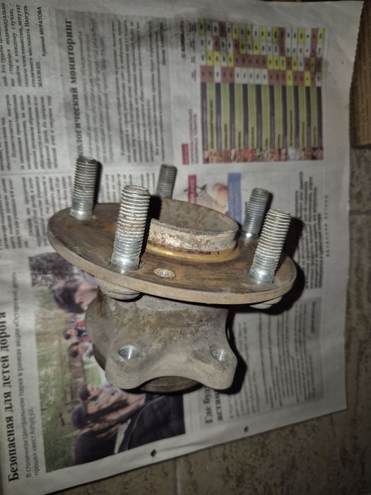 Продам ступицу заднего колеса