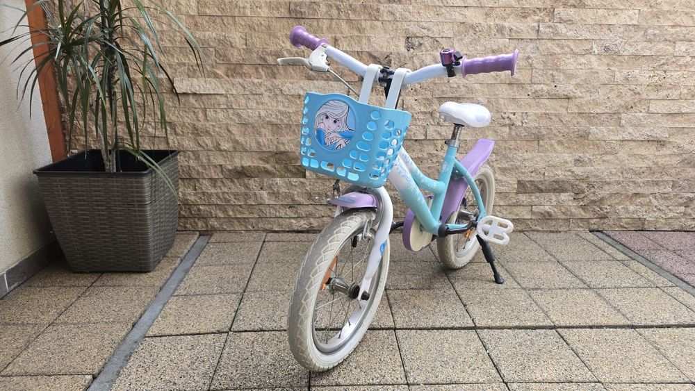 Vand bicicleta fetițe cu Elsa