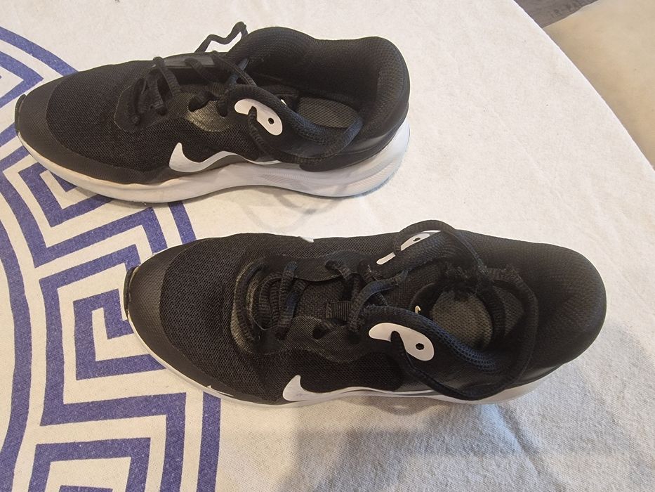 Маратонки Nike 35номер