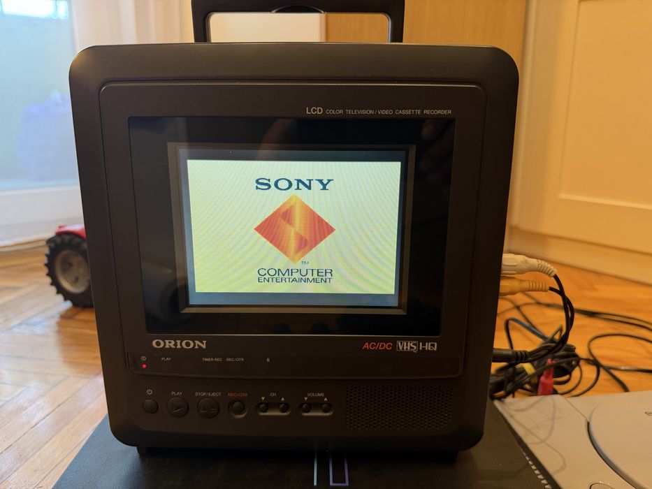 Televizor portabil Orion Combi 600 cu VHS video LCD Gameing 6 inch