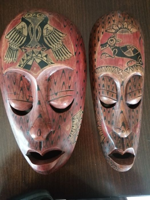 Mască africană, sculptată, pictată