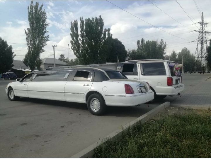 Продам два лимузина