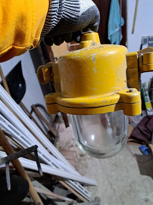 Elba corp de iluminat pentru medii explozive, din aluminiu turnat