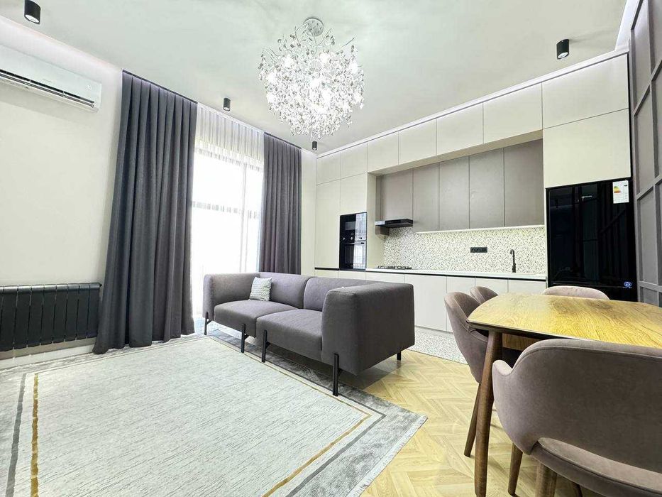 Сдам СРОЧНО  светлую 3х ком кв-ру 8/8 ор-р IT Park в ЖК Edison Р6