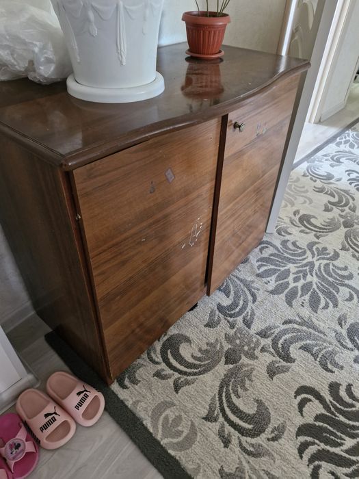 Тумба коричневая