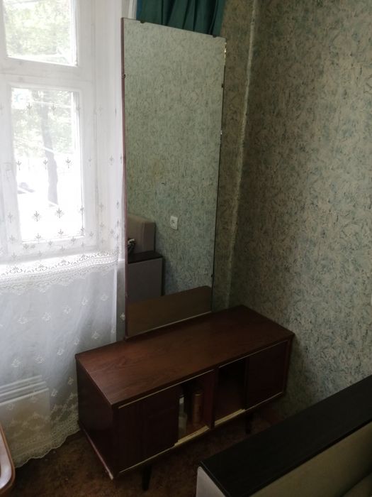 Продам трюмо б/у