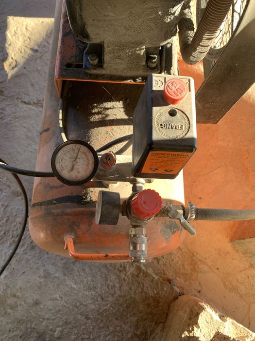 Компрессор воздушный 100литров