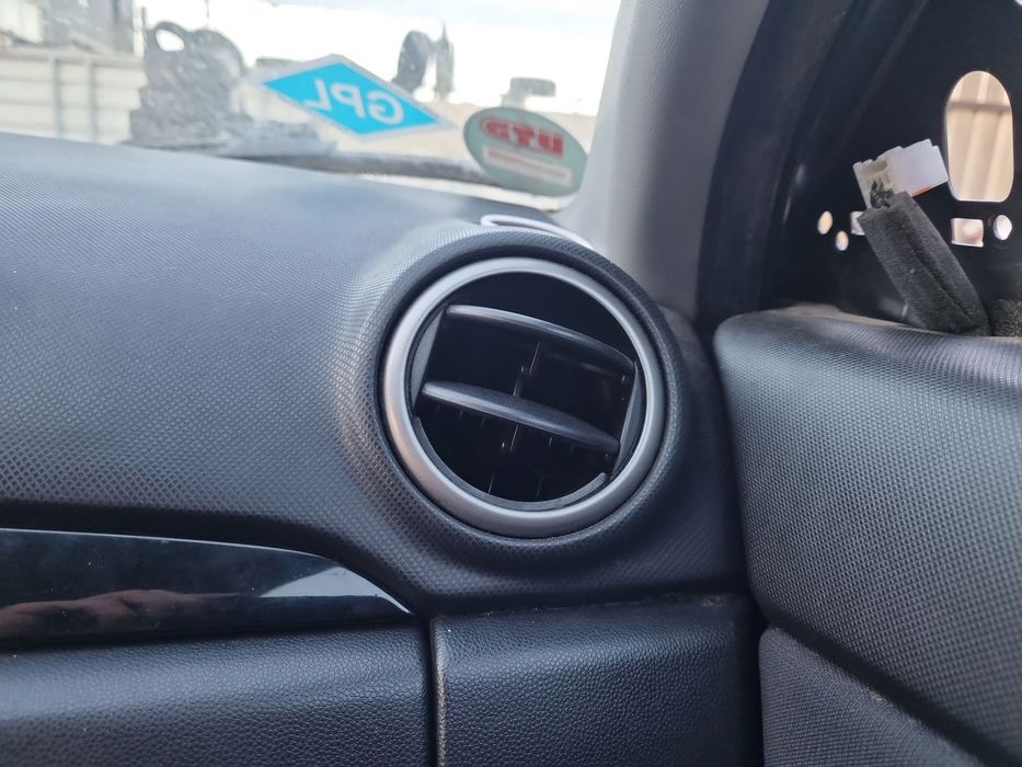 Grila aerisire dreapta Mazda 3 (BK) [Fabr 2003-2009] OEM