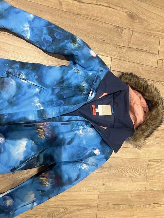 Продам куртку детскую