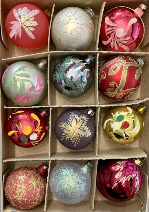 Globuri vechi pentru bradul de Craciun