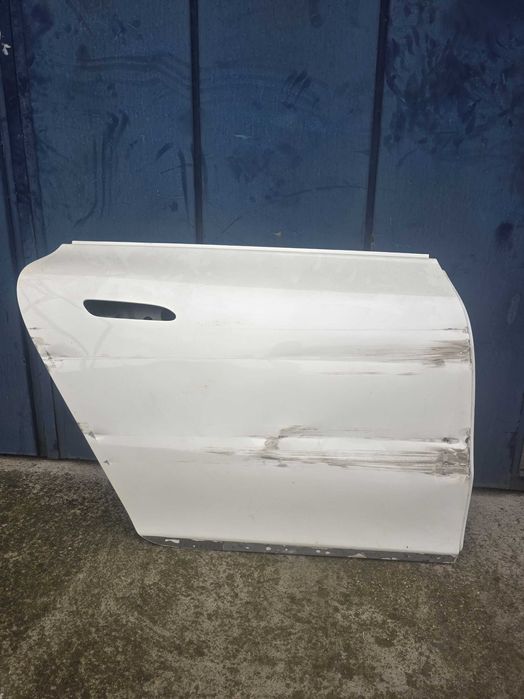 Дясна врата за EQS