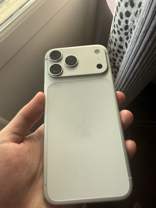 Iphone 17 pro max, 256 гигабайт