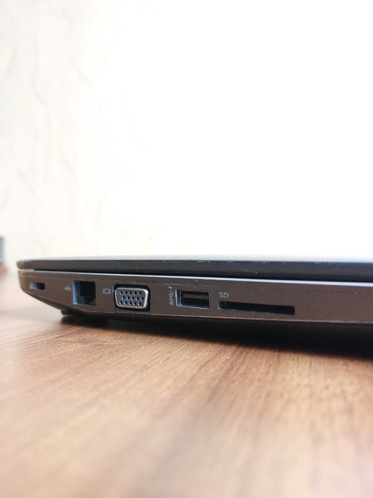 Лаптоп HP zbook 15 g3 /32RAM/512GB M2 SSD/1TB HDD/Intel Core i7 6820HQ