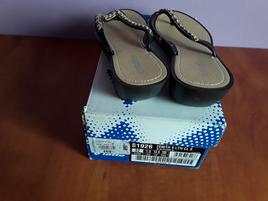 Vând Papucii Damă Mărimea 40 Noi