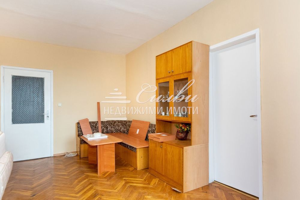 Продава се Тристаен апартамент в Шумен, Добруджански - 76 кв.м за 1510 €/кв.м - Снимка #4