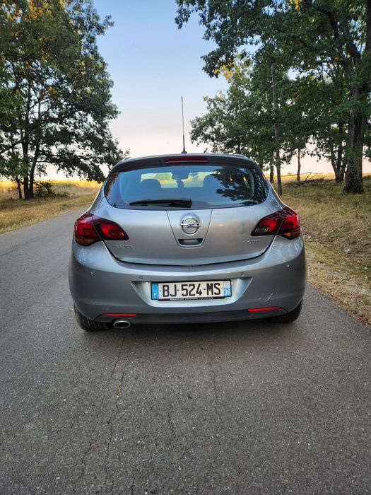 OPEL Astra 2011 — imagine 3