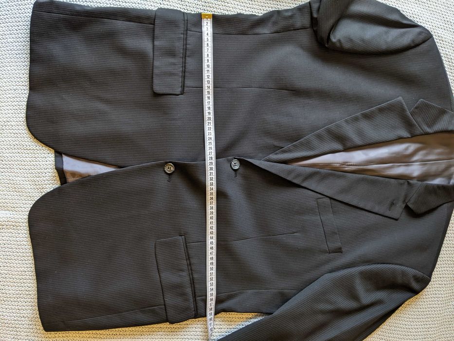 Vand costum barbati 3 piese