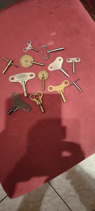 Chei pentru pendule cu arc