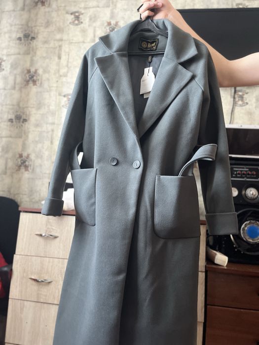 Продам пальто новое 46 размер