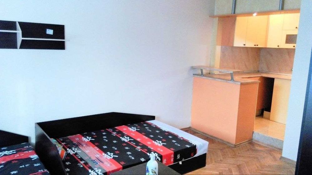 Дава се под наем Четиристаен апартамент в Варна, Окръжна болница - 112 кв.м за 234.09 € - Снимка #3