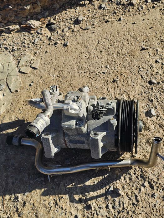 Матор toyota corolla 2012 1.6 запчасти