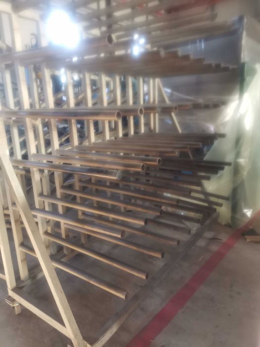 метални закачалки