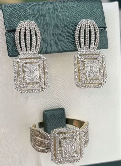 Комплект бриллиантовый