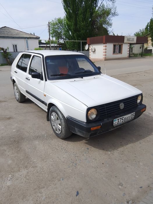 Продаю гольф 2 на полном ходу