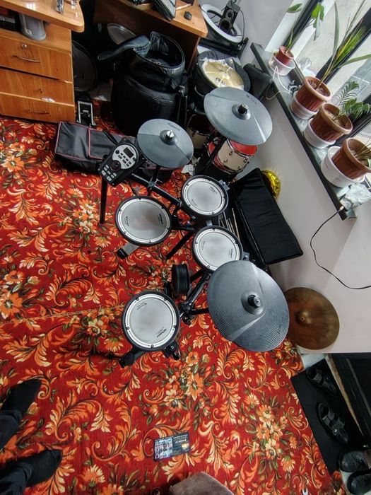 Roland Td 11 kv sotiladi
