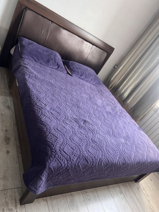 Продам спальный гарнитур