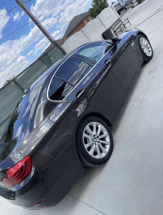 BMW SERIA 5F10 2015