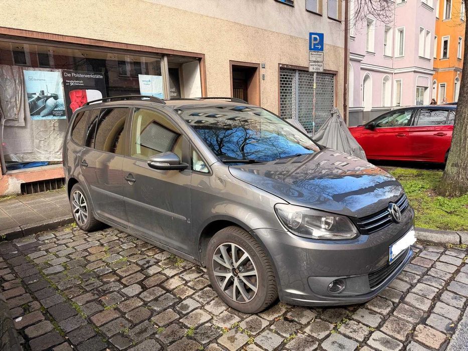 VW Touran – 2013, motor 1.6 diesel, cutie automată DSG7