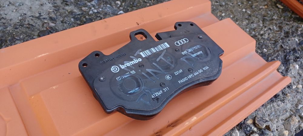 Plăcuțe frîne Brembo carbon ceramice