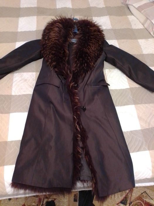 Пальто с мехом 48 размера