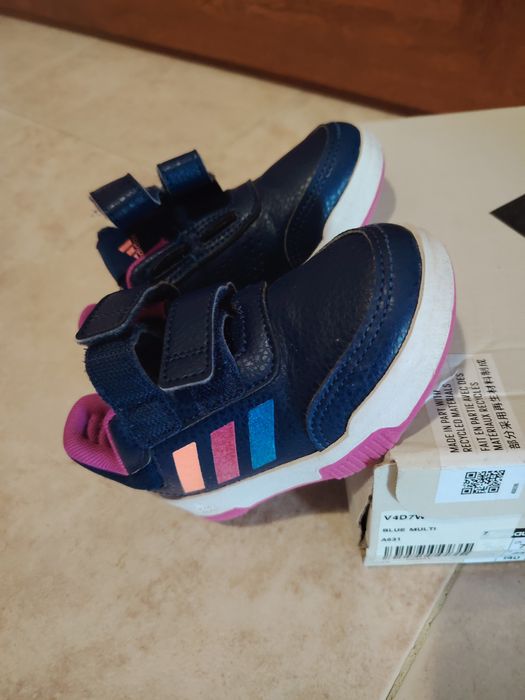 Adidas детски маратонки (адидас)