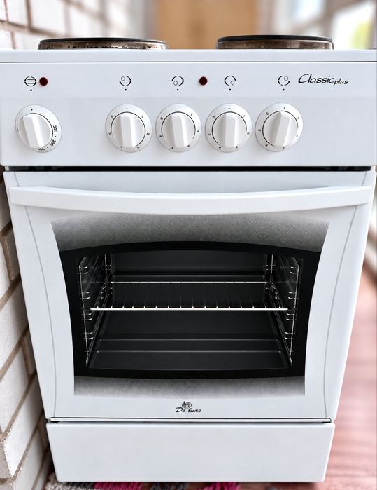 Продам Элетрическую плиту De Luxe, 4 конфорки + духовка