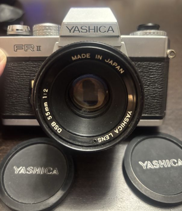 Aparat foto Yashica FR2