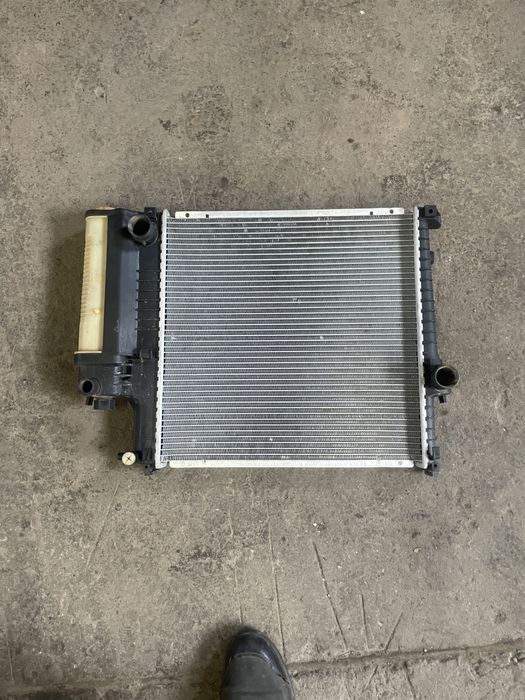 Воден радиатор за Бмв