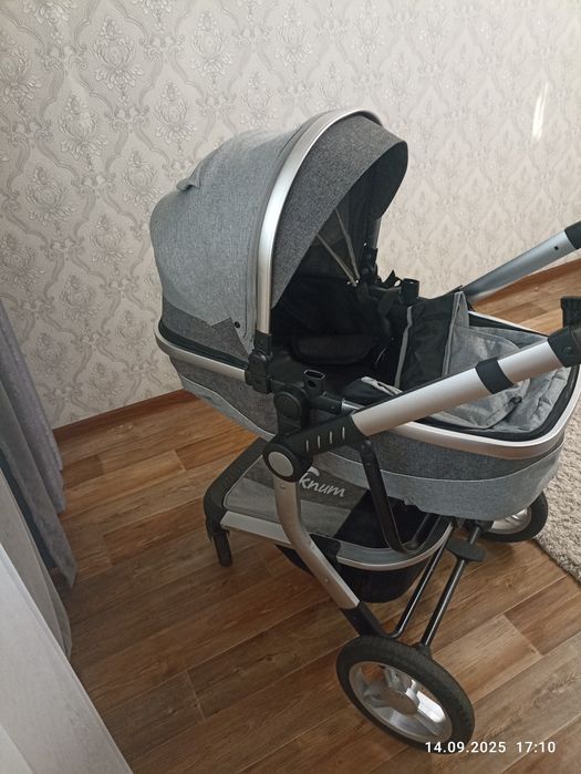 Коляска детская б/у