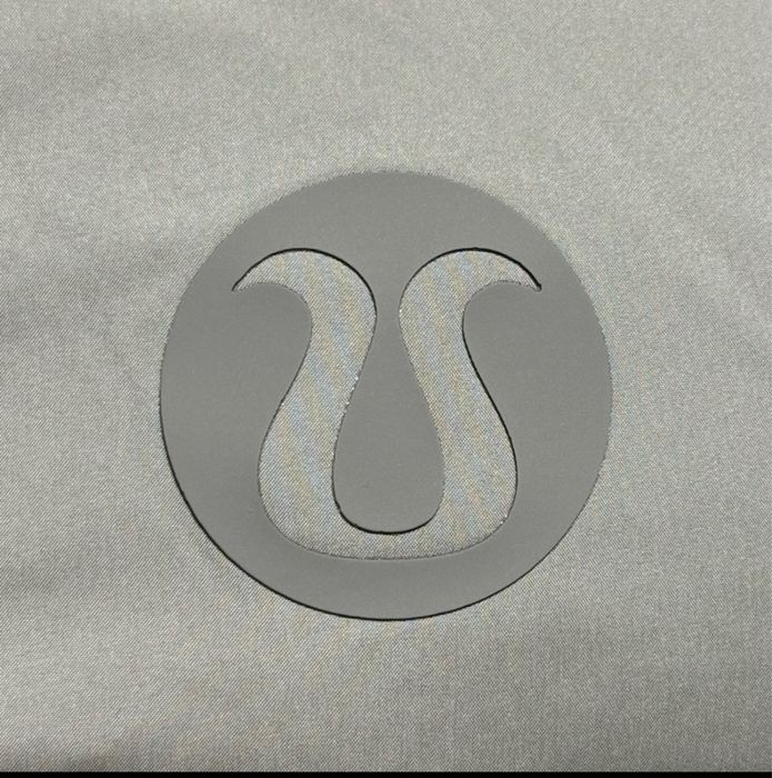 Пуховик Lululemon