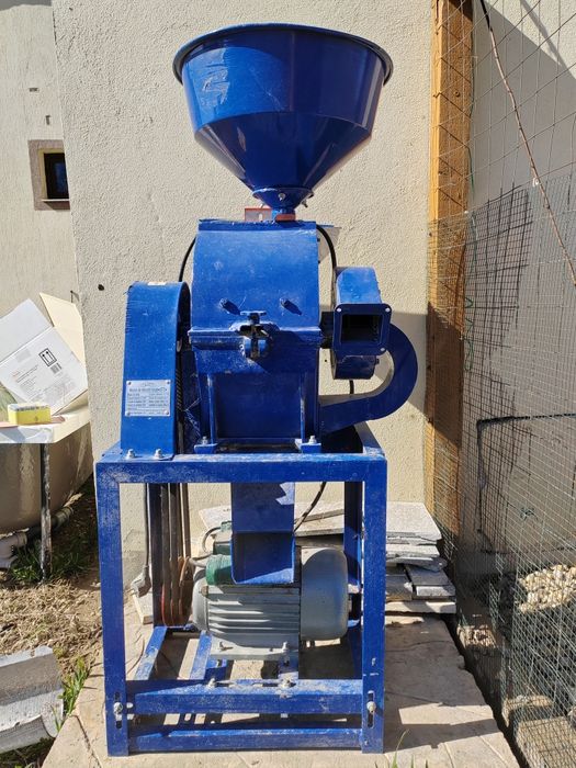 Mașină de mărunțit furaje