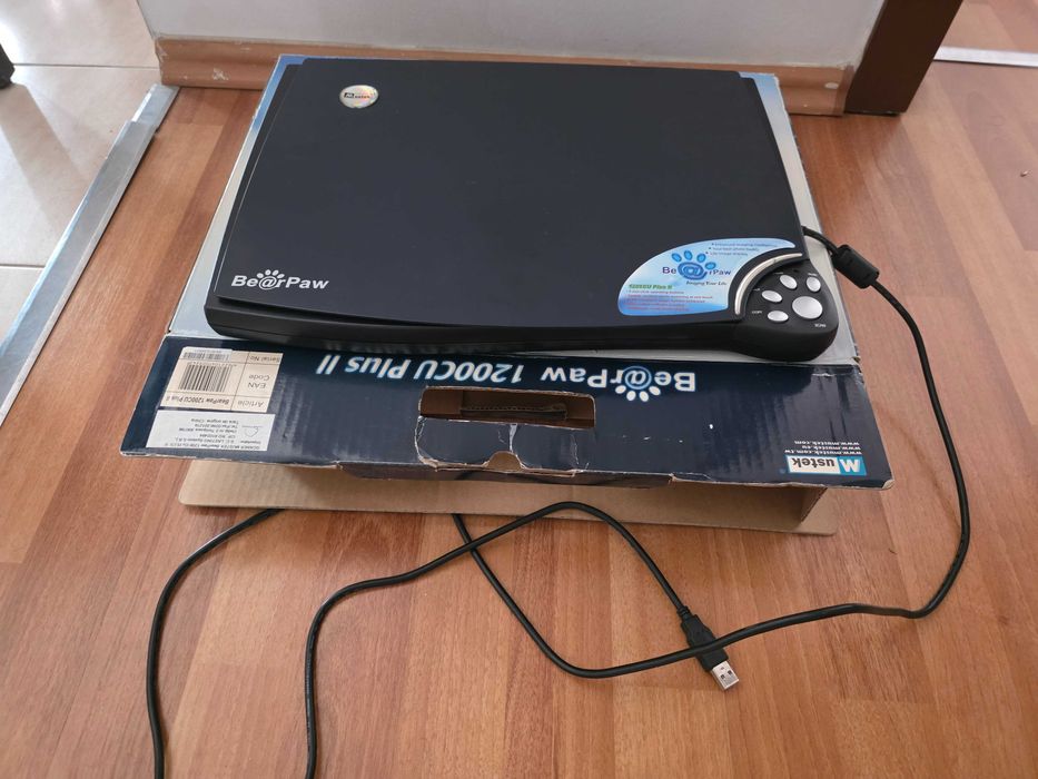 Mustek BearPaw 1200CU Plus II, model flatbed (A4)