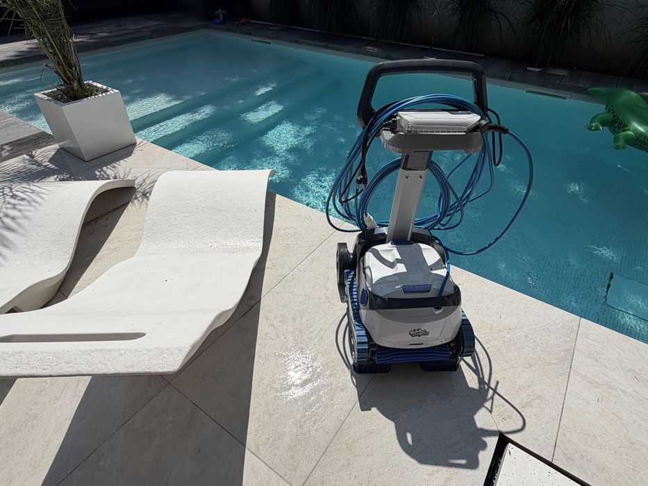 Robot Piscina Dolphin 300i