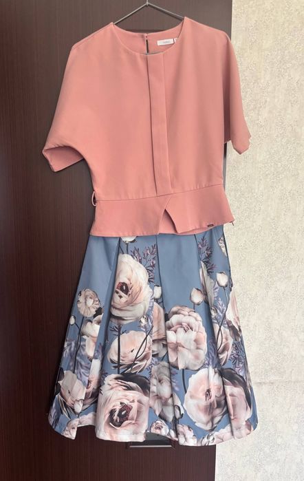 Продаются б/у костюм двойки