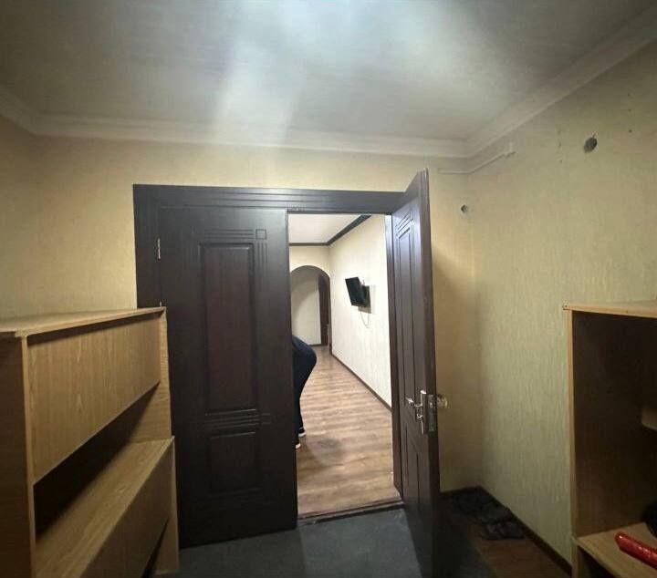 Юнусабад 3. Рынок. Аренда коммерческого помещения 80 м2