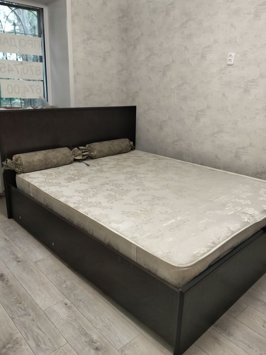 Продам кровать 1,60