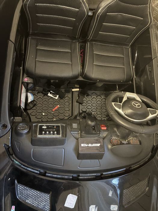 Детская машинка мэрс