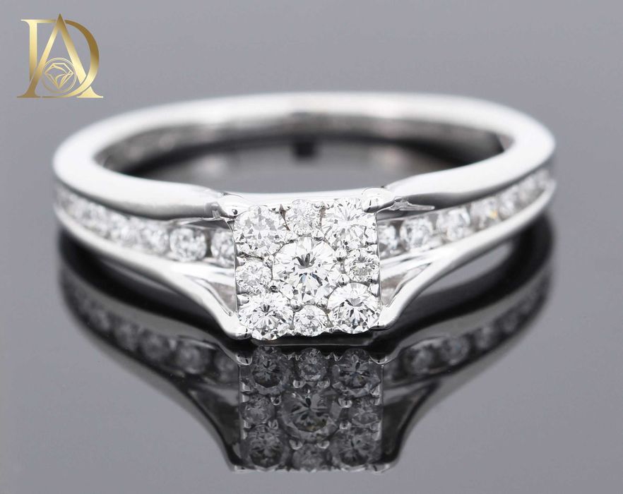 Нов Златен Пръстен с 0.55кт Естествени Брилянти